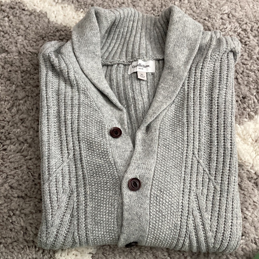 Goodfellow and Co. men’s sweater